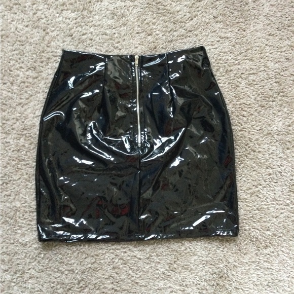 Fashion Nova Mini Skirt - Picture 7 of 10